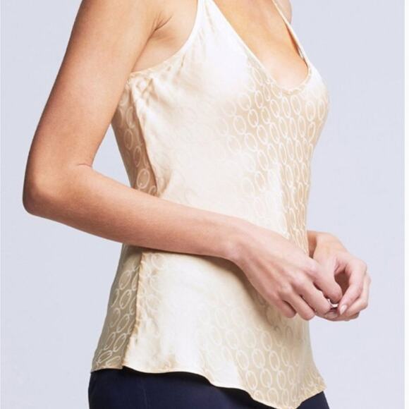 NEW L'agence Lexi Light Gold Tonal Chain Link Silk Camisole Sleeveless Top - Picture 7 of 15